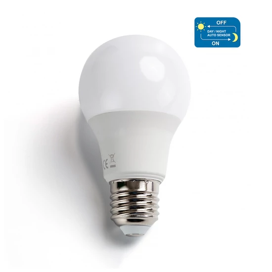 E27 8W LED körte égő hideg fehér 6500K A60 tejüveg opál