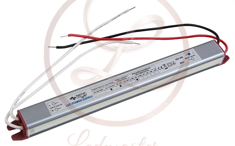 MasterLED 24 W-os Ultra Slim vízálló tápegység  2 Amper  12VDC